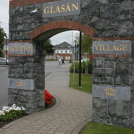 Glasan Holiday Village Galway Exterior photo